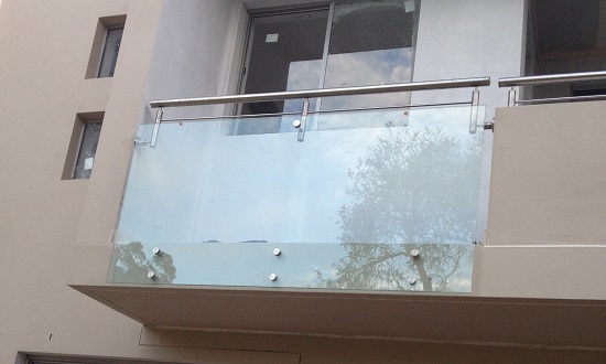 Steel glass balcony balustrade