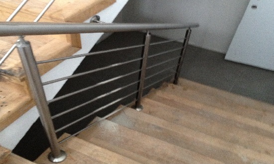 Handrail